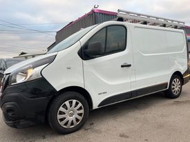 Voir description complète : Nissan NV300 au prix de 9990 Euros A vendre Nissan NV300 à Coignières 78310