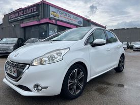 A vendre Peugeot 208 à Coignières 78310
