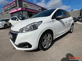 A vendre Peugeot 208 à Coignières 78310